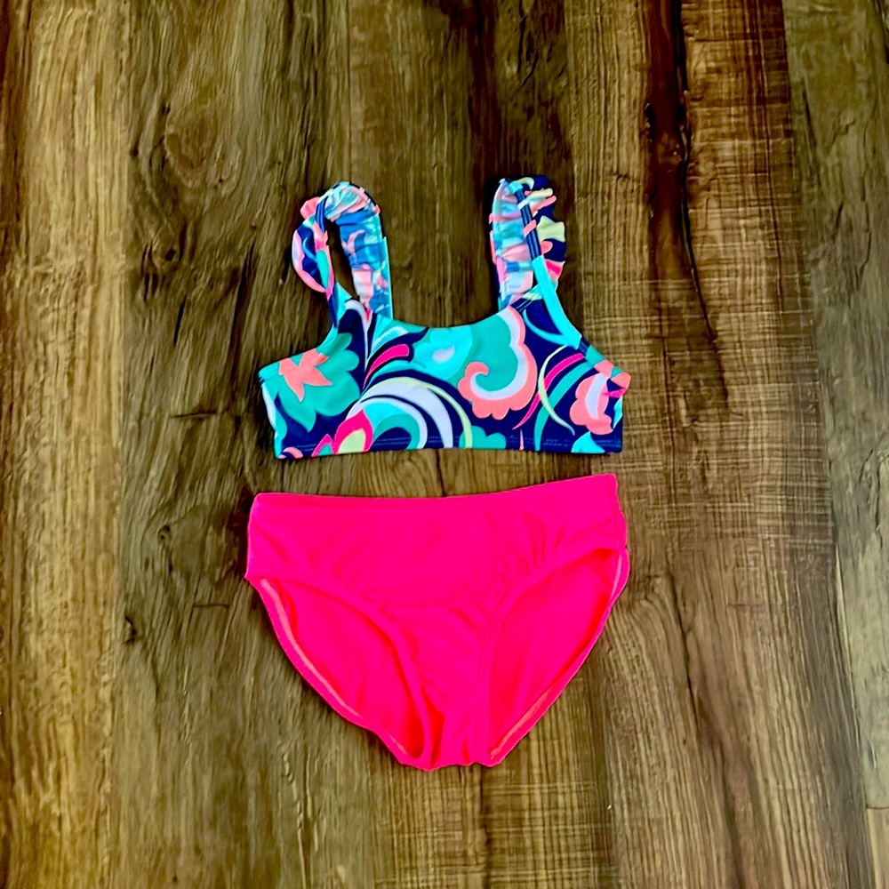 Girls size small 6/7 Gap two piece swim suit